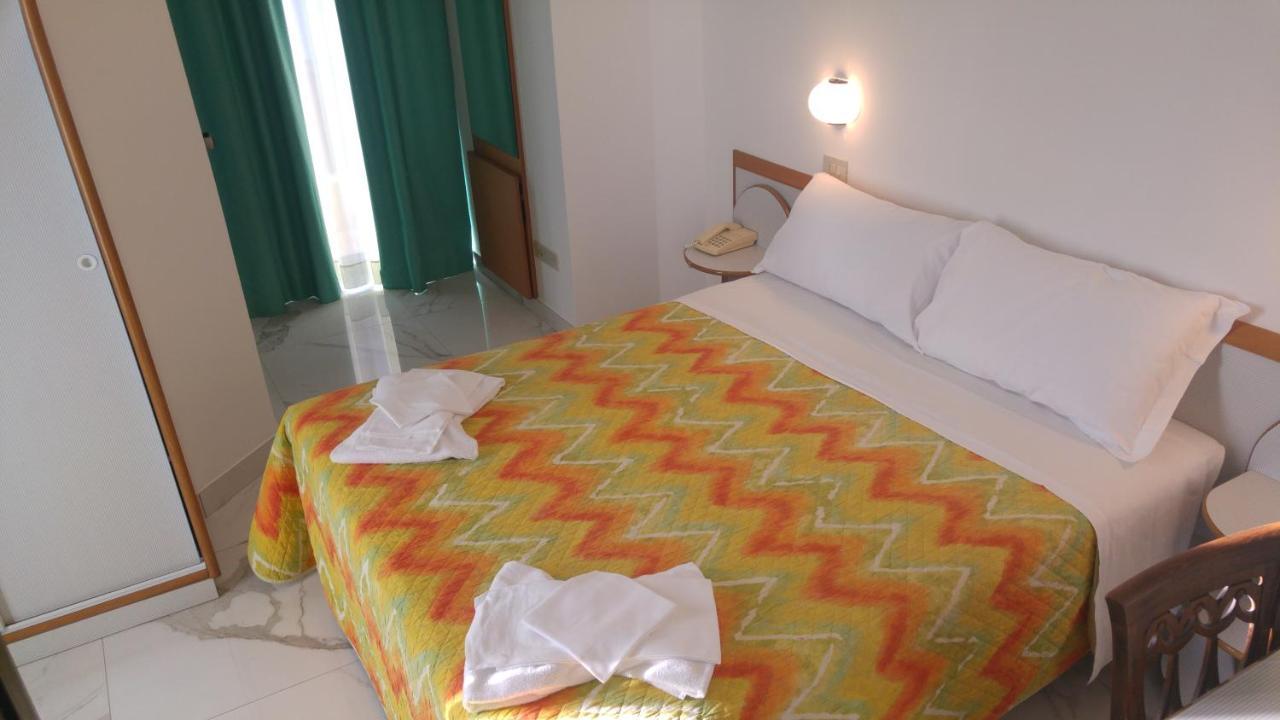 Hotel Memory ريميني المظهر الخارجي الصورة