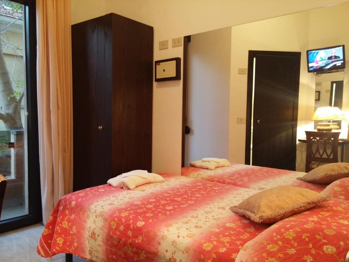 Hotel Memory ريميني المظهر الخارجي الصورة