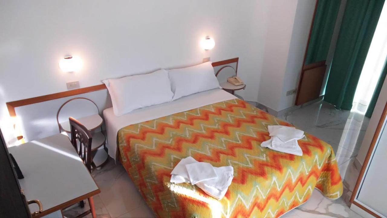 Hotel Memory ريميني المظهر الخارجي الصورة