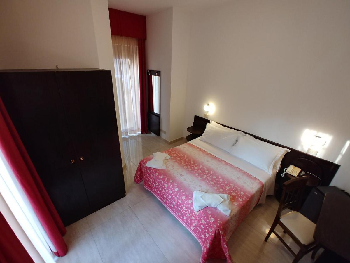 Hotel Memory ريميني المظهر الخارجي الصورة